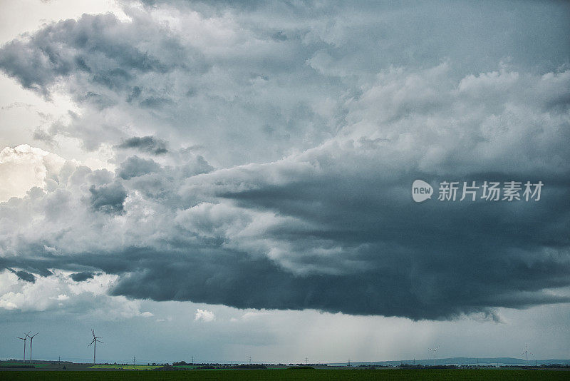 天气/大雨/阴云/气候变化